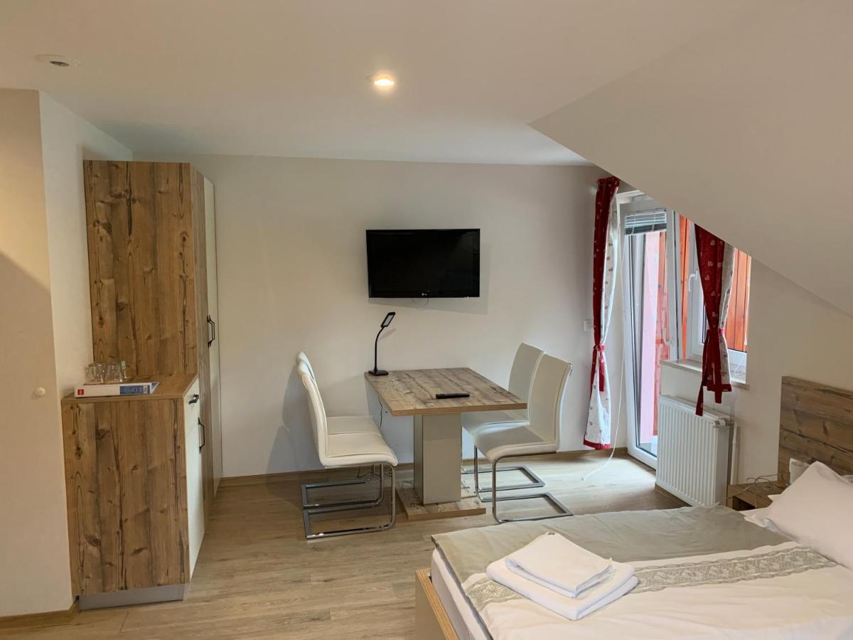 מויסטראנה Guesthouse Veranda מראה חיצוני תמונה