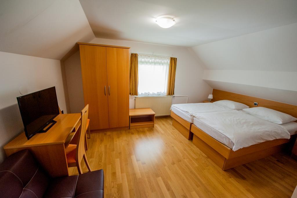 מויסטראנה Guesthouse Veranda מראה חיצוני תמונה