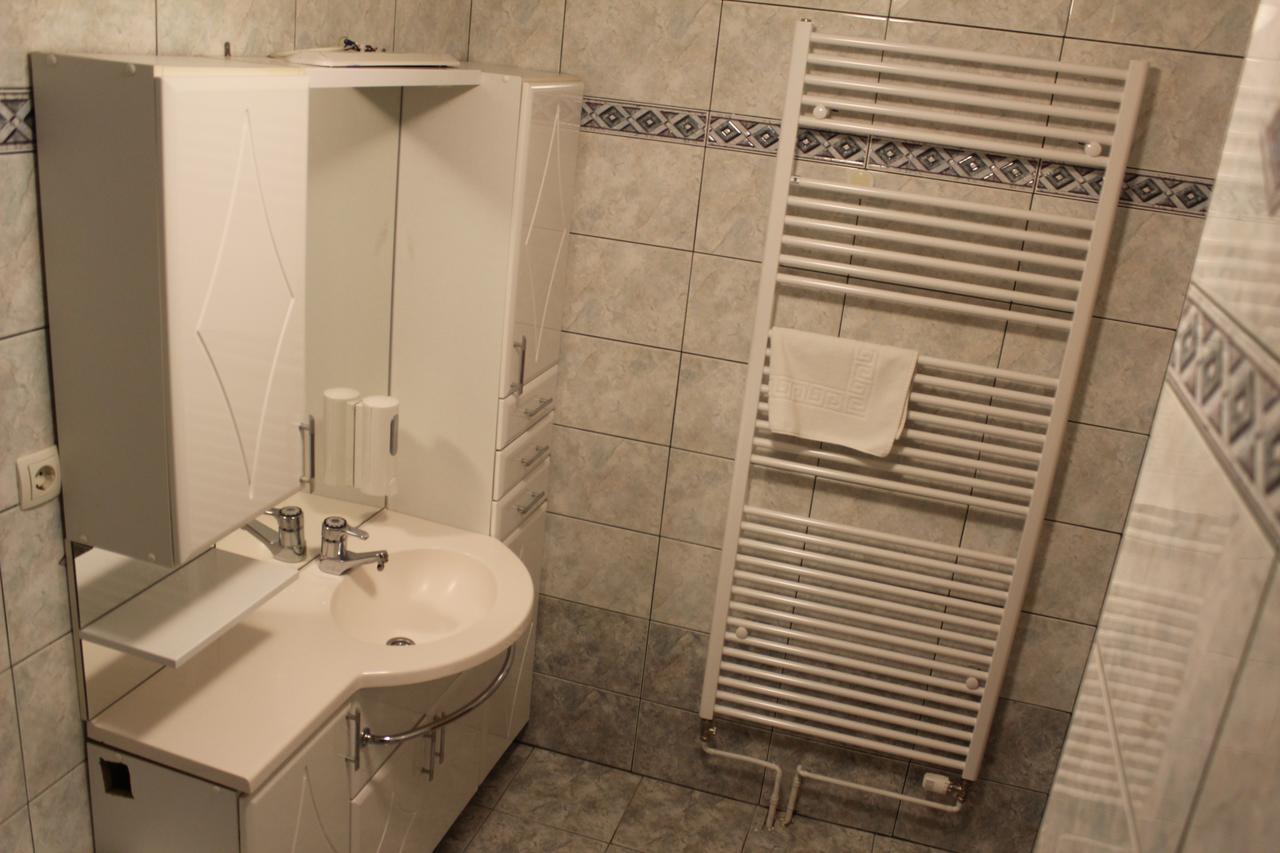 מויסטראנה Guesthouse Veranda מראה חיצוני תמונה